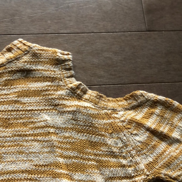 Sweater - Picture 3 of 5